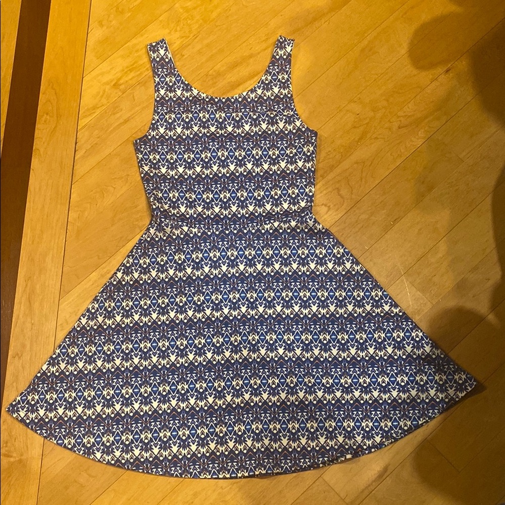 H&M Woman’s Blue and White Patterned Dress
